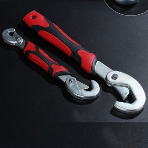 2pcs Multifunctional Adjustable Wrenches Red & Black & Silver