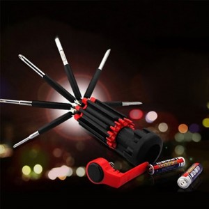 Multifunctional 8 in 1 Screwdrivers Tool Kit with 6 LEDs Flashlight for DIY Home Kitchen Repair Car Tool Kit Hand Tools